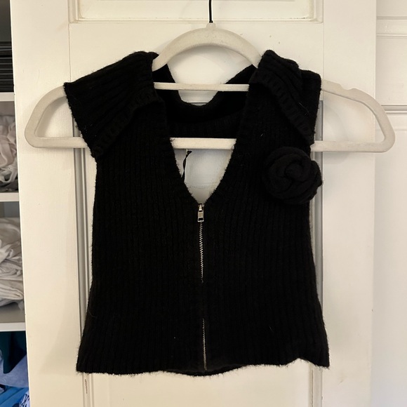 NWT TACH Morgana Knit Halter Top - Picture 2 of 8